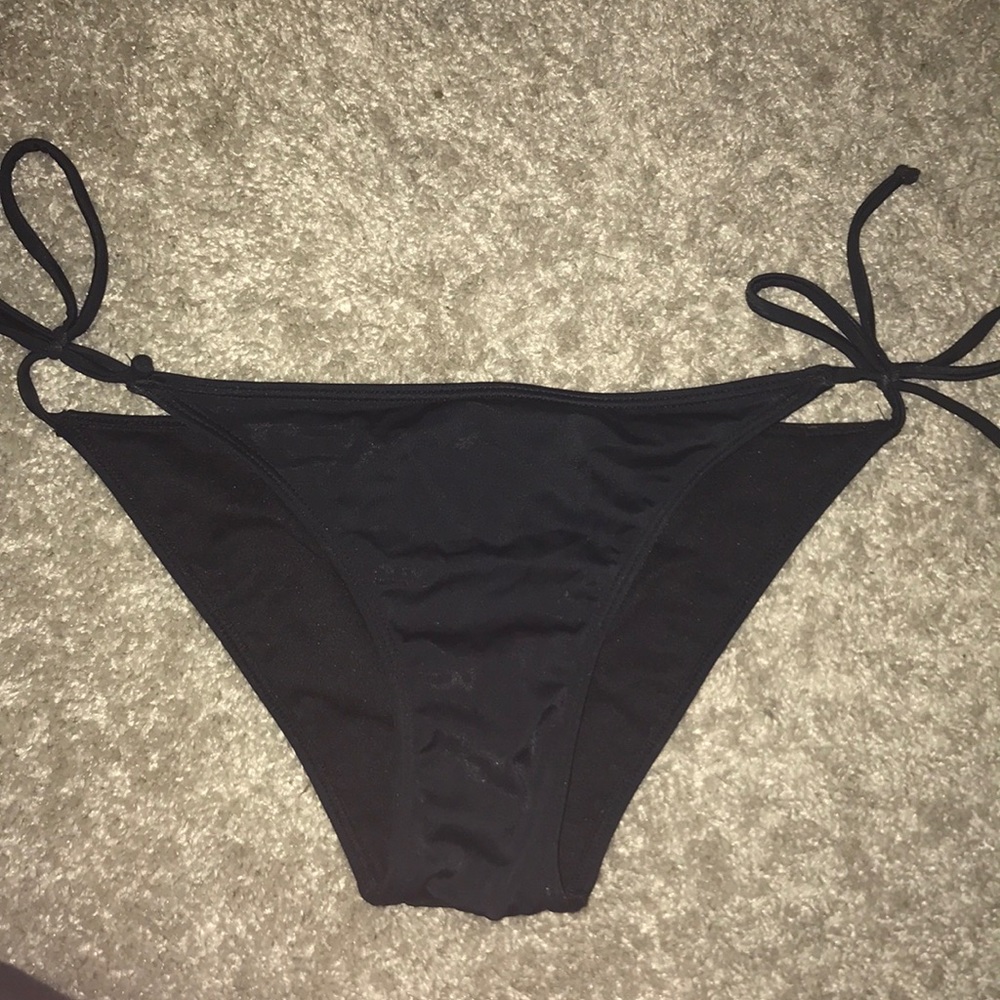 Black bikini bottom